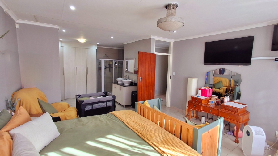 4 Bedroom Property for Sale in Sasolburg Ext 23 Free State